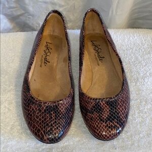 Lifestride Vivienne brown/black snakeskin ballet flats, NWOT, size 7.5, man-made